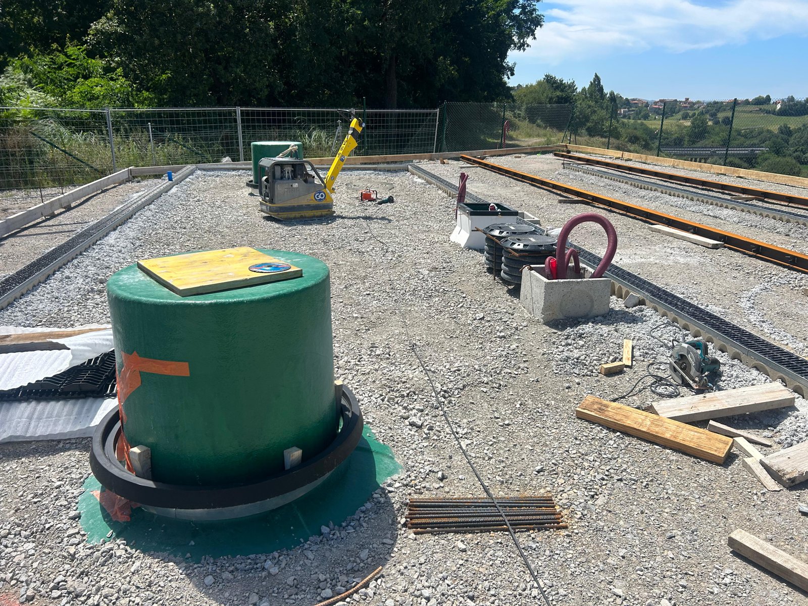 Vista adicional del puente de lavado para camiones