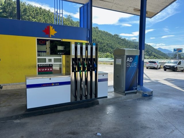 Vista de los surtidores desatendidos