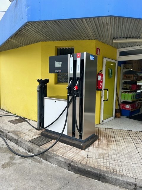 Instalación completa de surtidores desatendidos